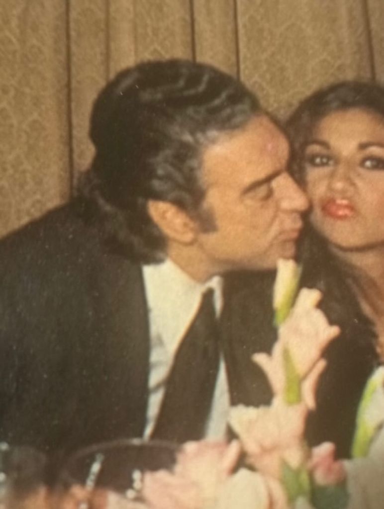 Lolita Flores junto a su padre
