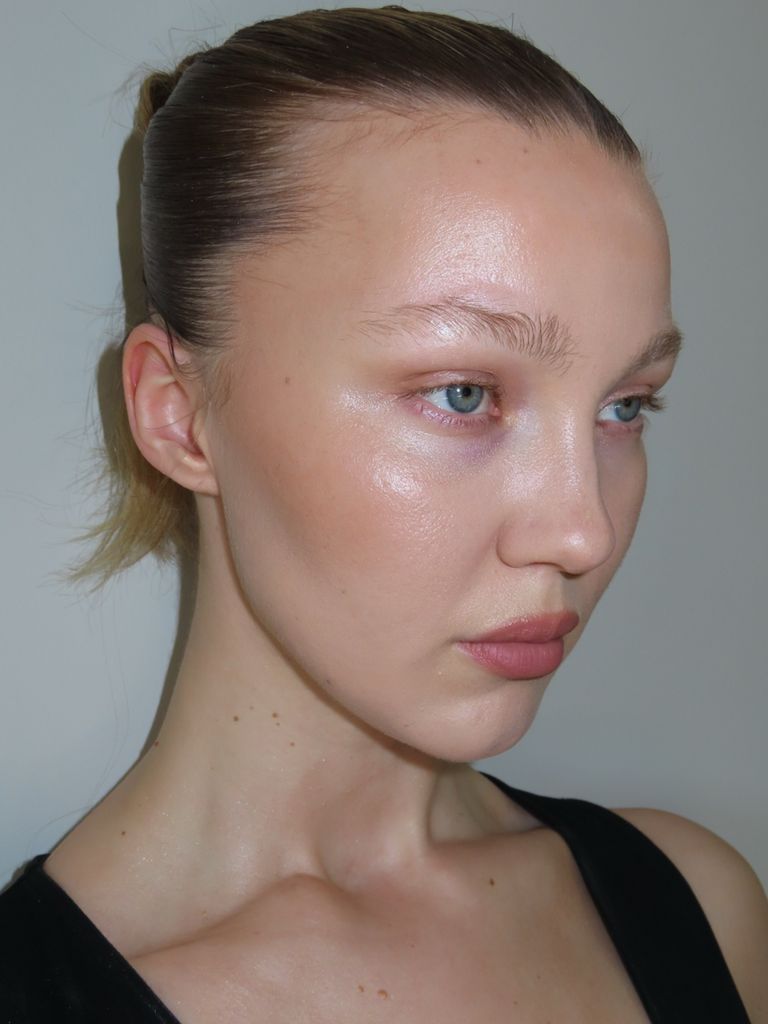 Esta tendencia de maquillaje lleva el enfoque a la piel.