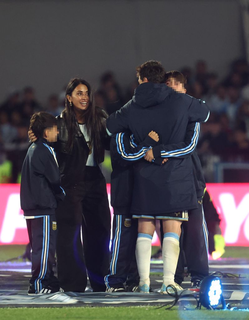 Messi, arropado por Antonela y sus tres hijos en su último partido con la albiceleste