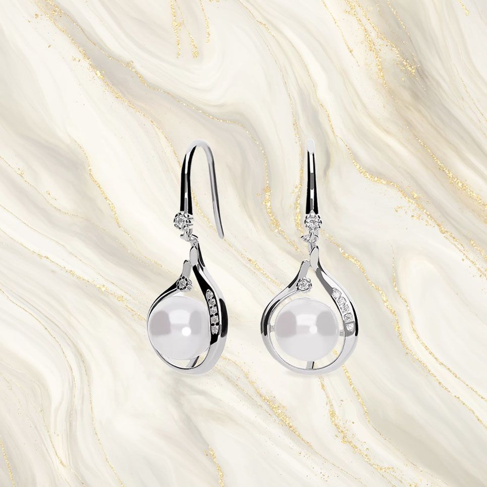 Estos son los pendientes que mejor quedan con nuestras blusas favoritas de Zara