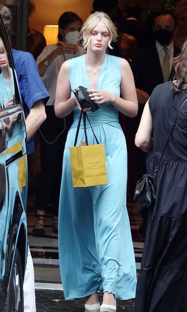 HOLA 4018 Boda Kitty Spencer