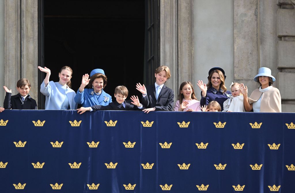 La reina Silvia, la princesa Magdalena y la princesa Sofia con los nietos de los Reyes