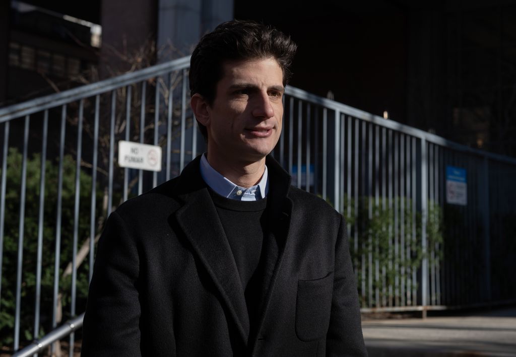 Jack Schlossberg mostraba su desacuerdo porque la familia no haya sido consultada y porque Ryan Murphy se lucre con una serie sobre la vida de su tío