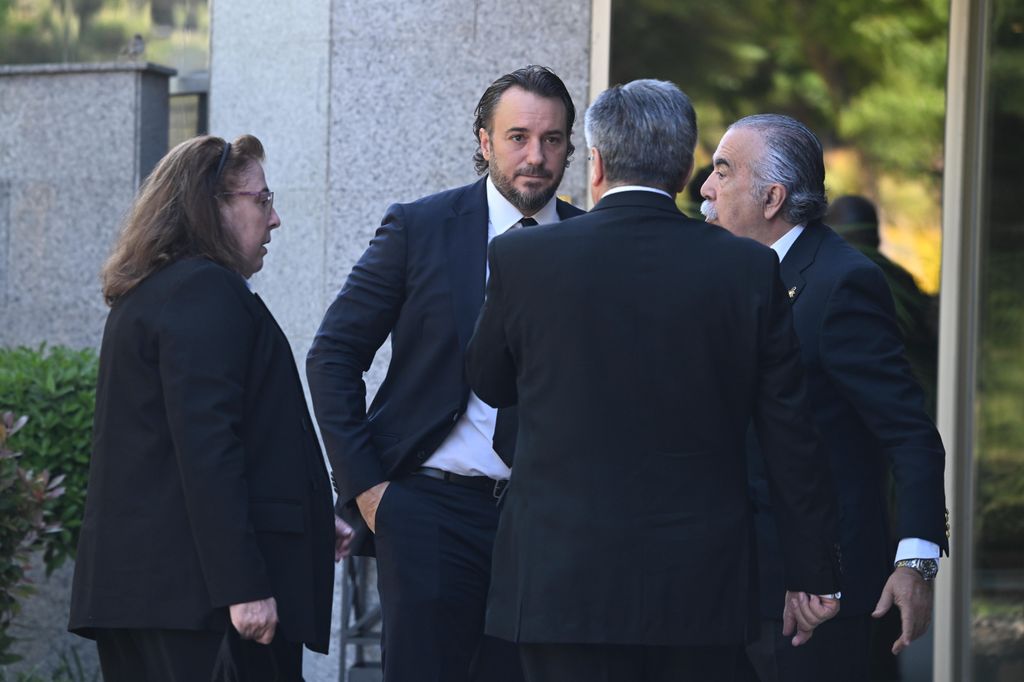 Francisco de Borbón von Hardenberg llega al tanatorio de San Isidro tras el fallecimiento de su padre, Francisco de Borbón y Escasany