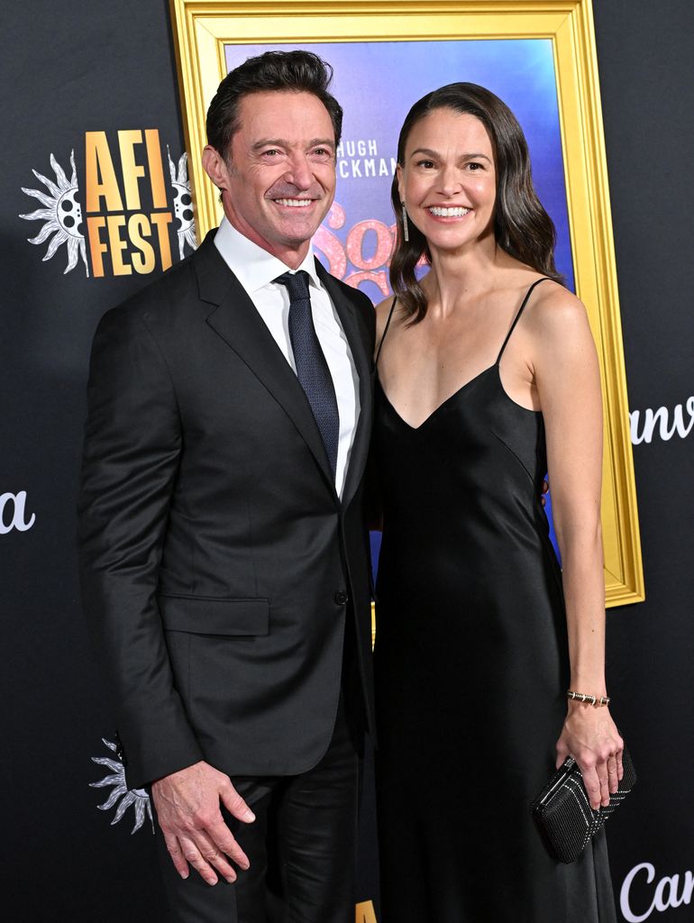 Hugh Jackman y Sutton Foster en el estreno de Song Sung Blue en el AFI Fest en Hollywood, California, el 26 de octubre de 2025
