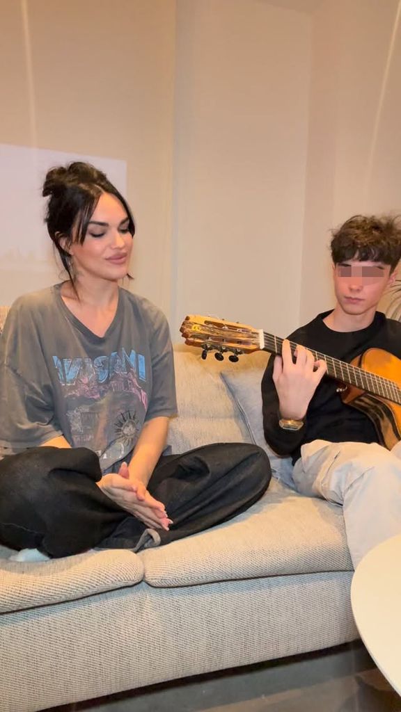 Dama con su hijo Marco Melendi