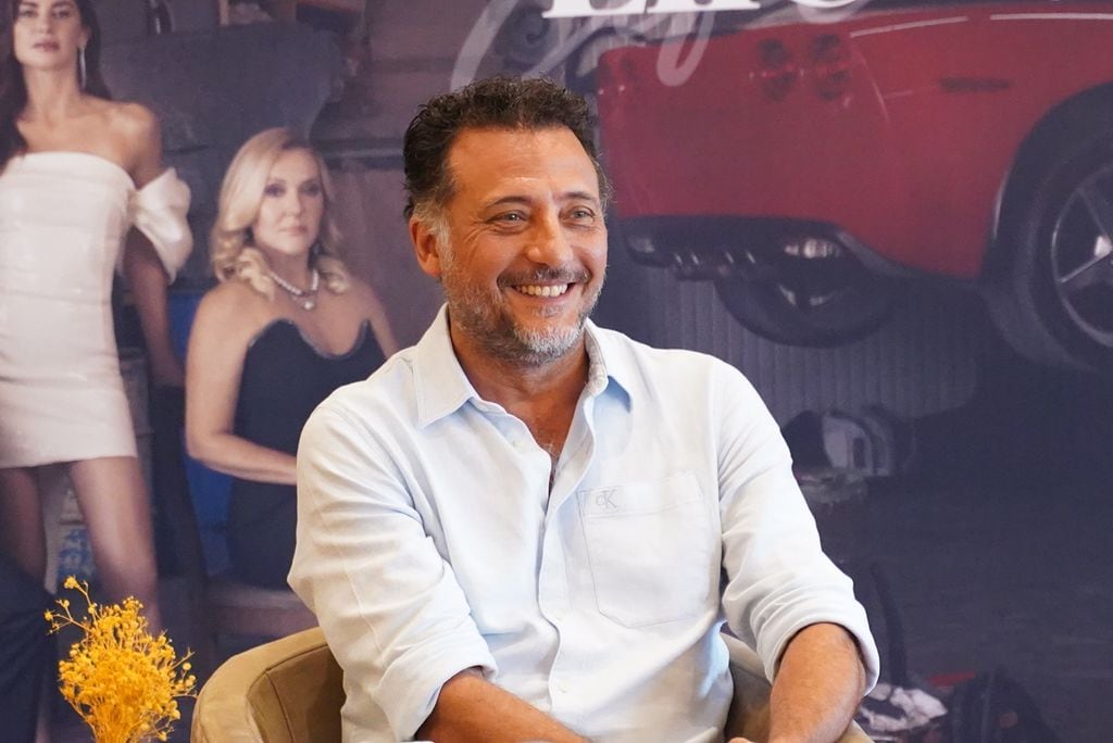 Yiğit Özşener es Onur en 'Una vida perfecta'