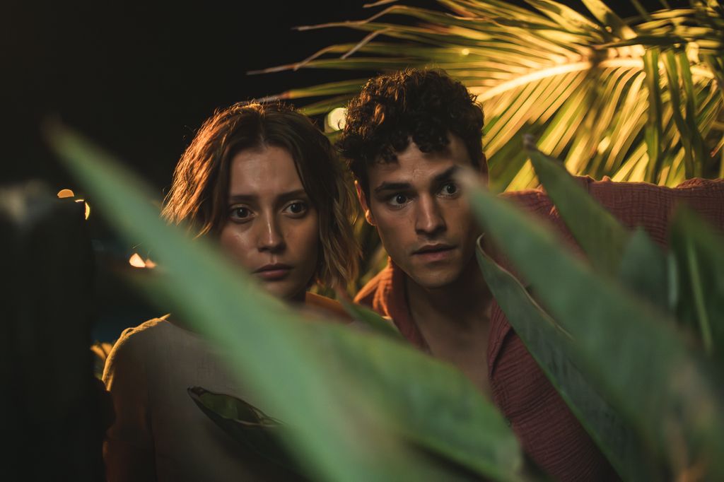 Ana Garcés y Tommy Aguilera protagonizan 'Oasis', que llegará el 19 de junio a Netflix