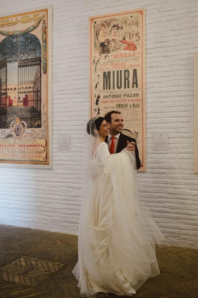 Vestido de novia de AHT Studio
