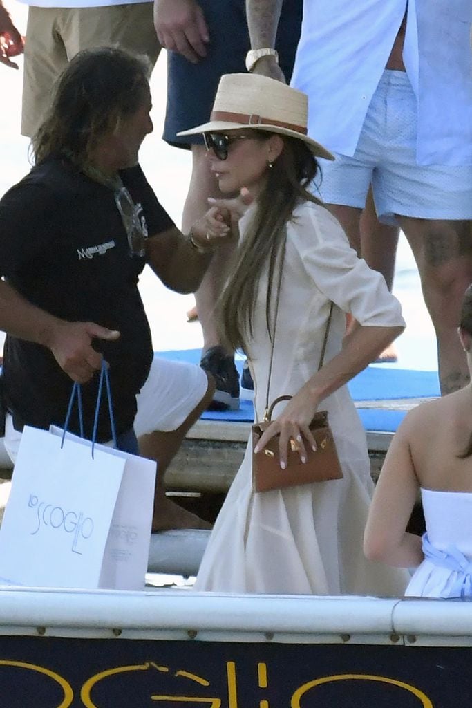 Victoria Beckham con mini Kelly de Hermès