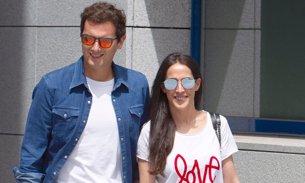 albert rivera and malu leave the mostoles hospital