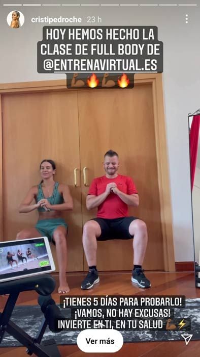 Cristina Pedroche y Daviz Muñoz haciendo sentadillas