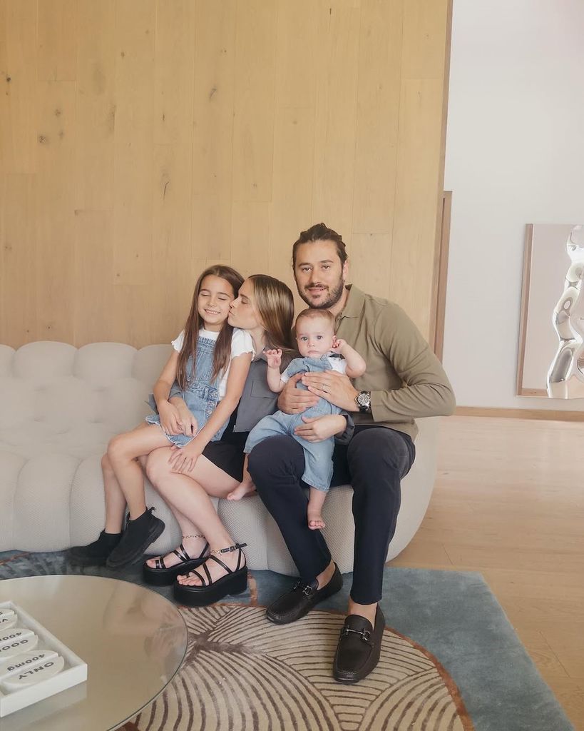 Camila West está en la dulce espera de su tercer hijo, una niña a la que llamará Lúa.