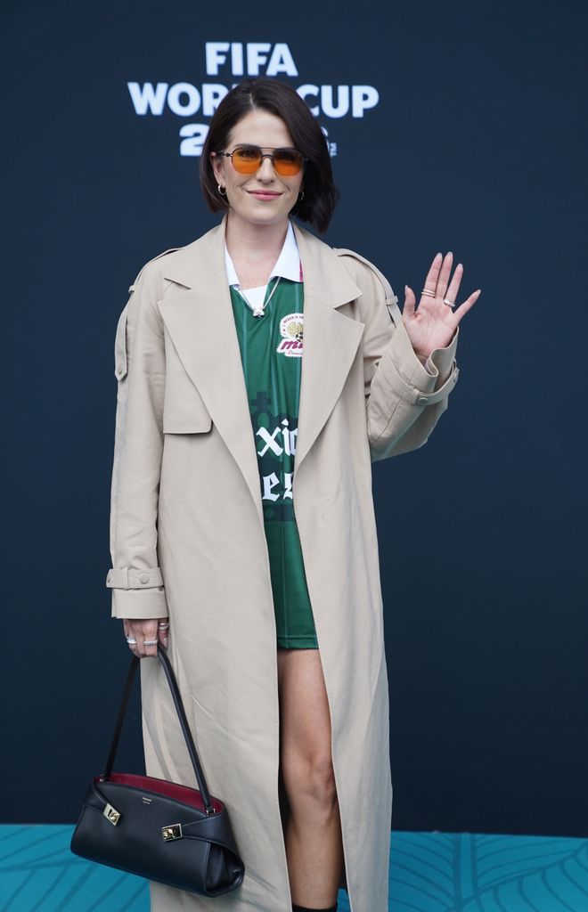 Karla Souza a su llegada al Estadio Ciudad de México.