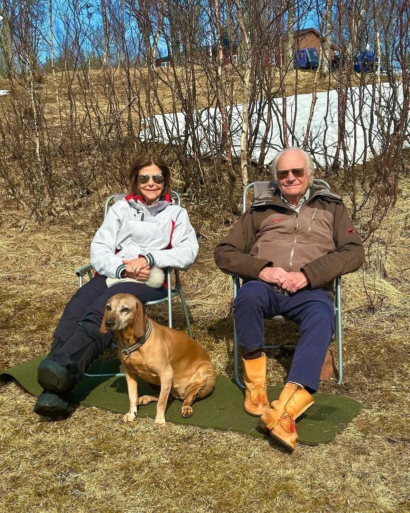 Carlos Gustavo y Silvia de Suecia en su cabaña de Storlien celebrando la Pascua del año 2025