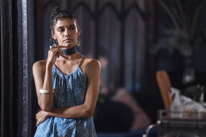¡No te pierdas las primeras imágenes! Elsa Pataky se estrena en Netflix con 'La tierra de mareas'