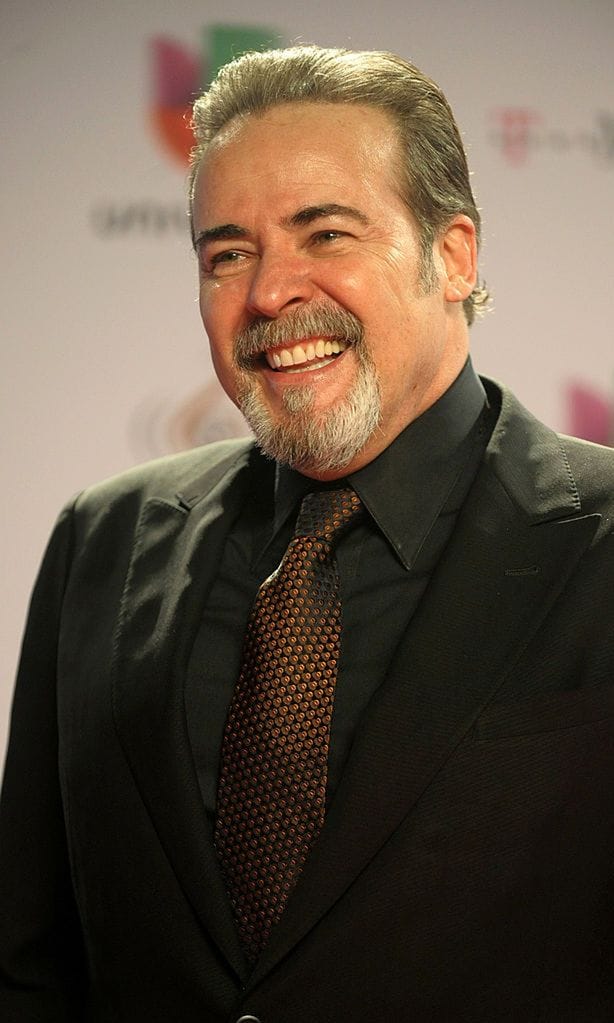 César Évora