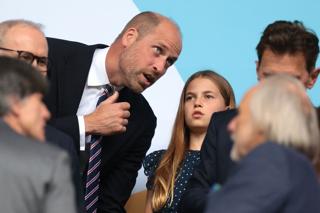 A lo largo del partido, William y Charlotte comentaron lo que sucedía en la cancha