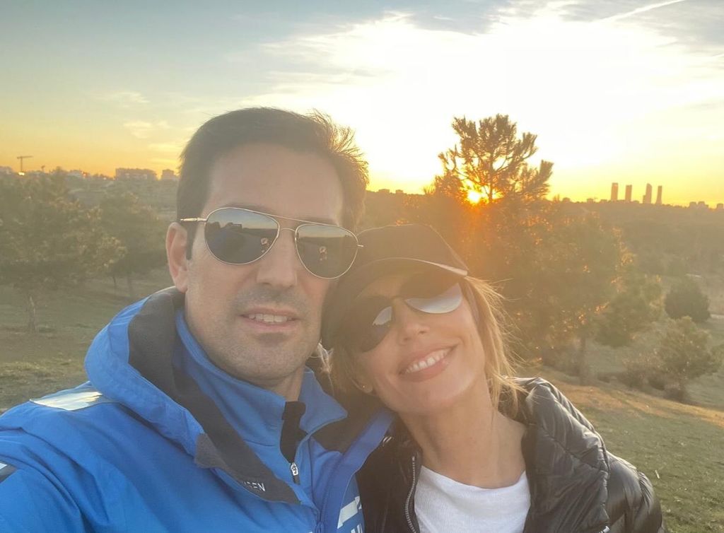 Llevan más de tres décadas juntos y siguen celebrándose. La imagen compartida por Emma García el Día de San Valentín