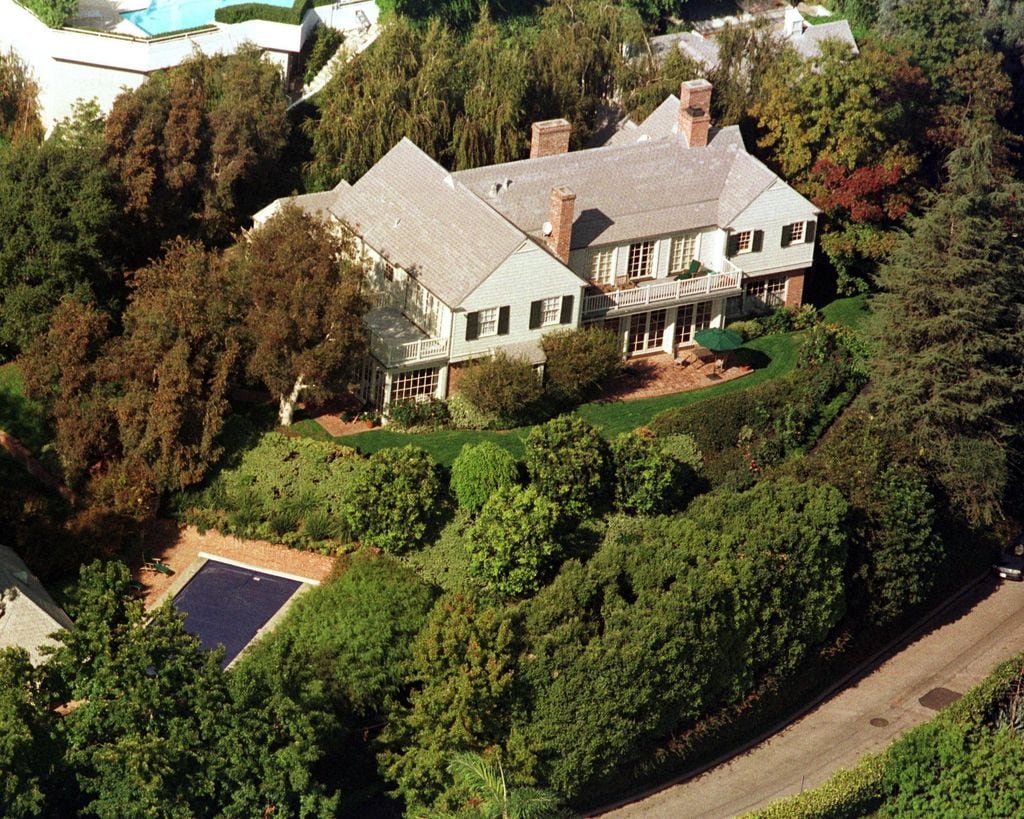 Una de sus propiedades que tenía en Brentwood, California de 4 millones de dólares 