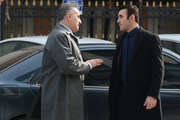 Mehmet Yılmaz Ak, protagonista de 'Secretos de familia', abandona la serie por motivos de salud