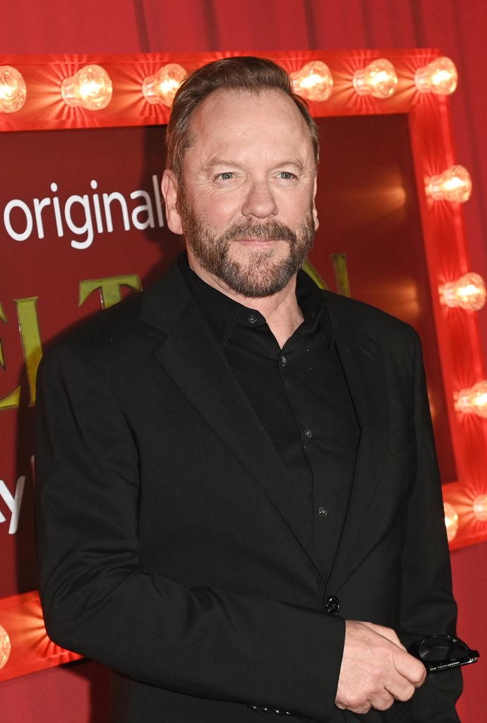 Kiefer Sutherland fue detenido en Los Ángeles por agresión y amenazas.