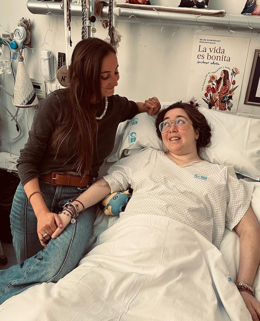 Lucía Pombo junto a Belén Domínguez