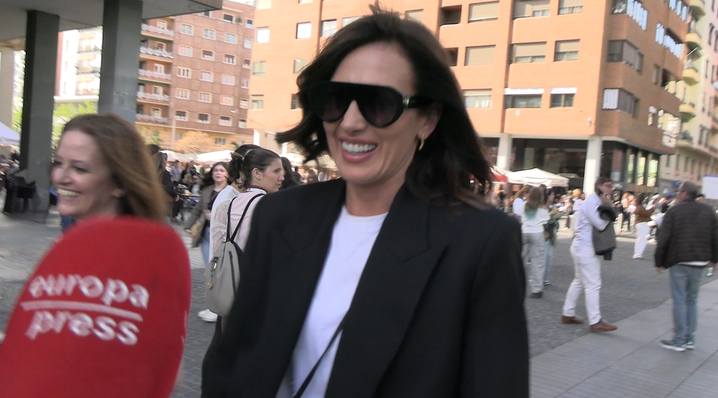 Nieves Álvarez previo a su entrada al concierto de Laura Pausini