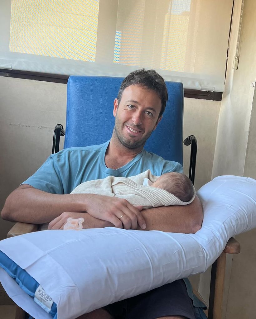 Matías Prats Jr, con su bebéMatías Prats Jr, con su bebé