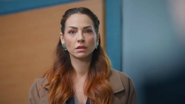 Avance de 'Hermanos': Ayla se entrena en comisaría por el asesinato de la madre de Elif y Berk