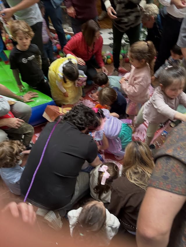 Los invitados de Natalia, chicos y grandes, difrutaron de la fiesta al máximo