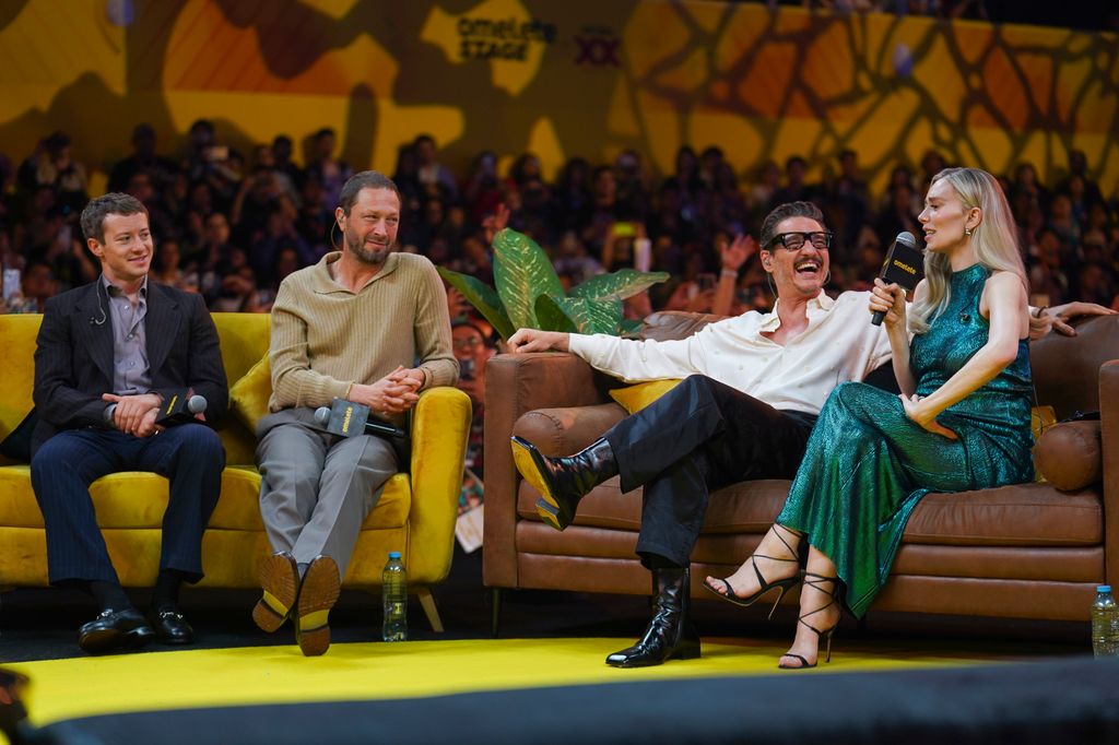 Pedro Pascal y sus compañeros de elenco fueron parte del evento CCXP México que se llevó a cabo en la capital mexicana