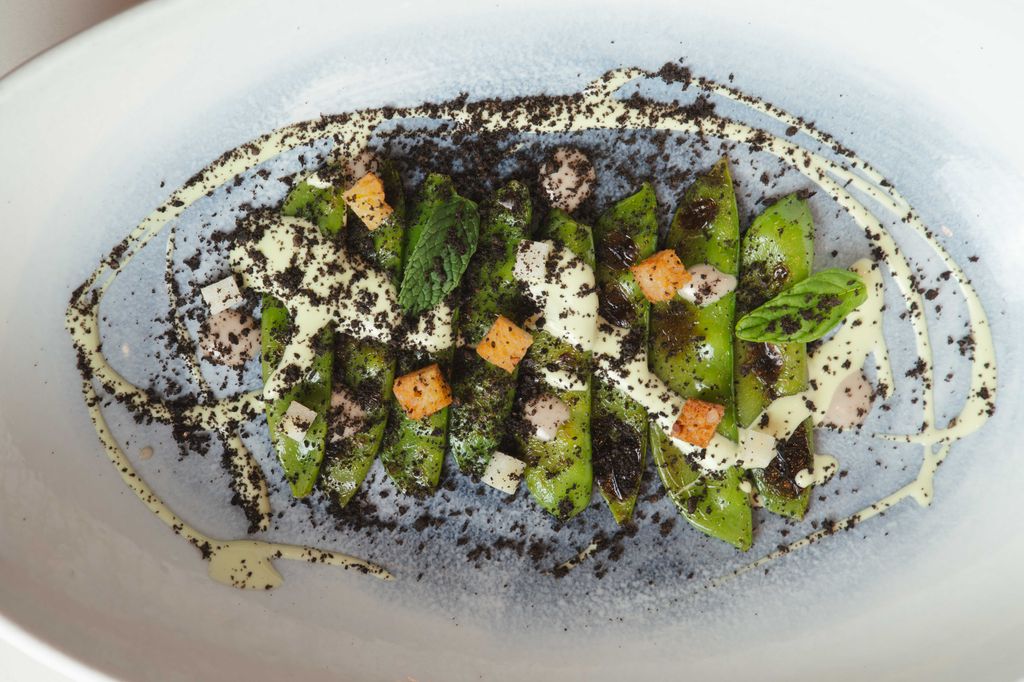 Dani Carnero encuentra en el recetario popular andaluz la inspiración para sus creaciones gastronómicas.