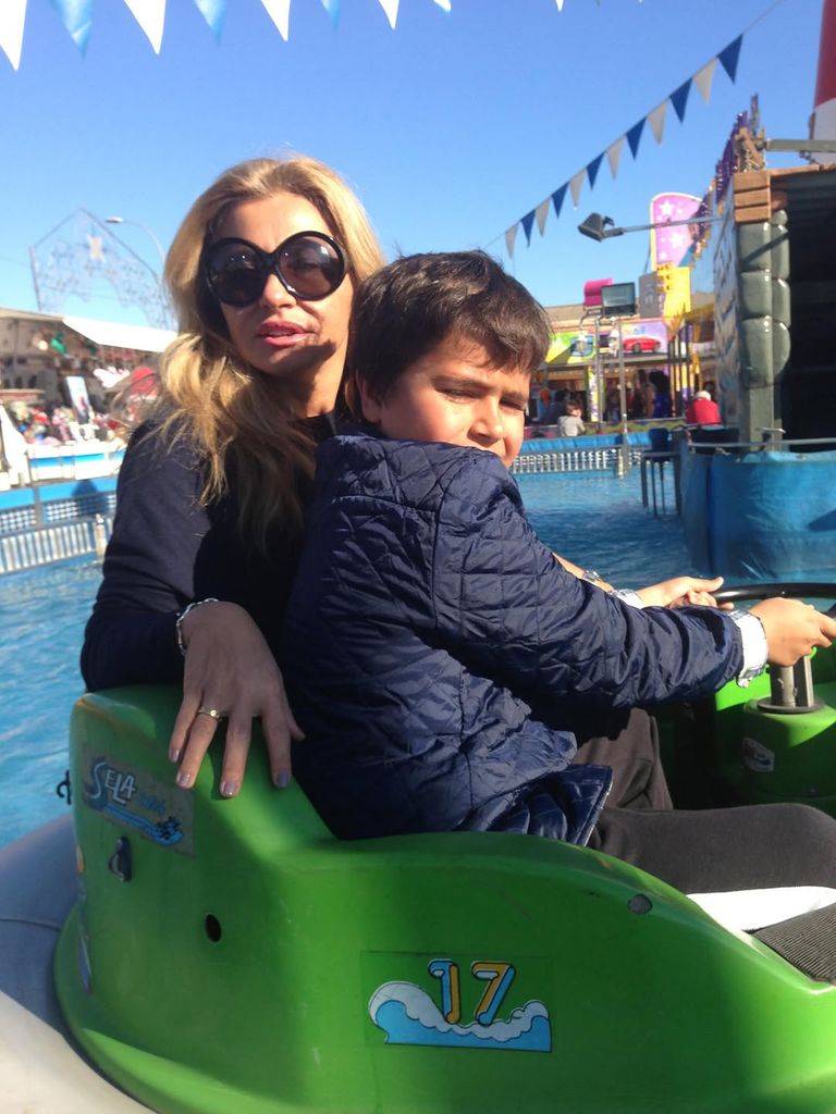 La popular colaboradora en una foto de archivo con su hijo Marco
