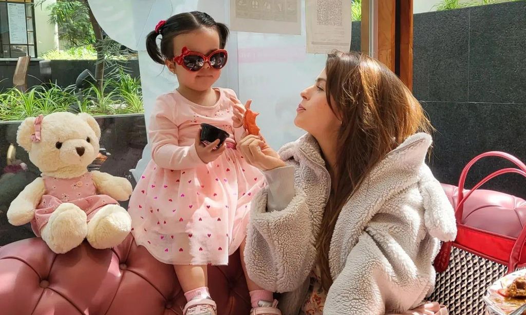 Claudia Álvarez y su hija, Kira