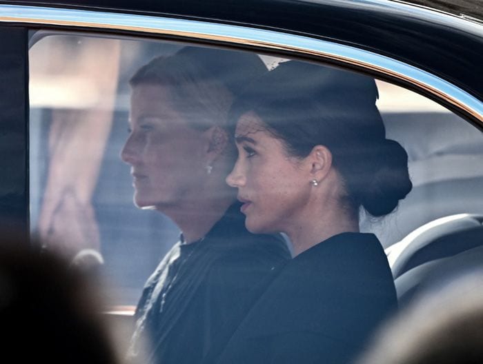 meghan y sofia de wessex cortejo fúnebre de Isabel II