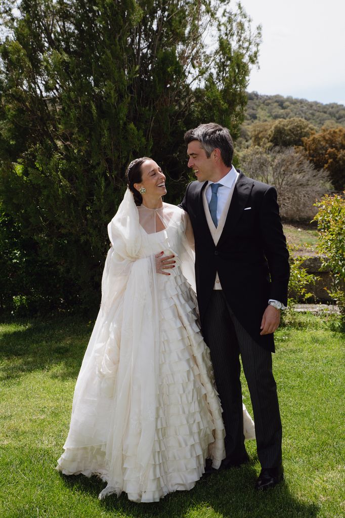 Vestido de novia con volantes y cancán de Ynés Suelves