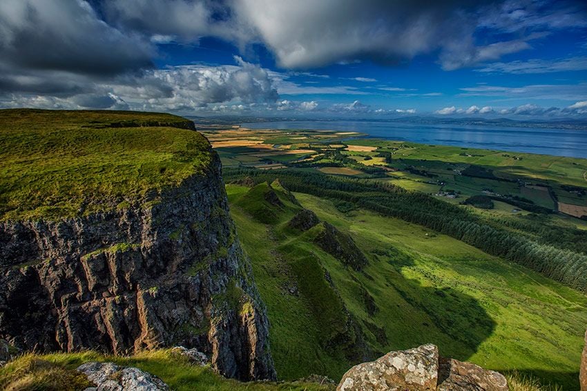 Game-of-Thrones-Binevenagh_Dothraki-Grasslands_a