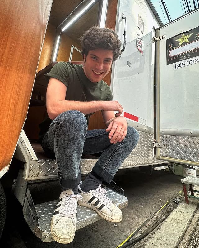 Nicolas Haza también tiene un proyecto musical 