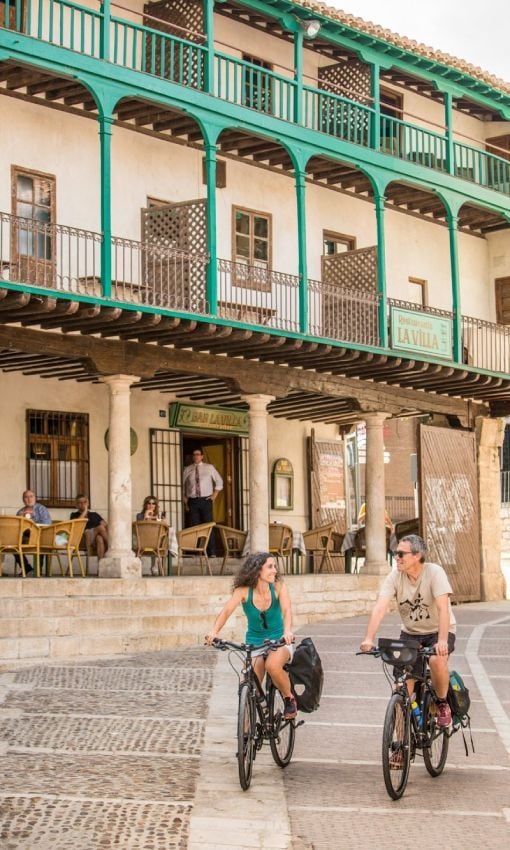 Ruta en bicicleta entre Colmenar y Chinchón por alguno de los pueblos más bonitos de Madrid.