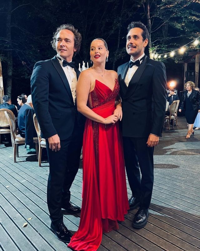 Başak Gümülcinelioğlu y Çağrı Çıtanak, de 'Love is in the air', se dan el 'sí quiero'