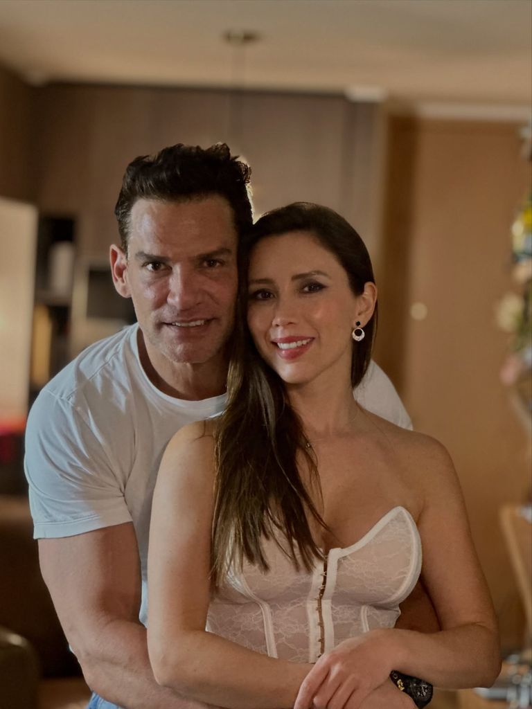 Cristián de la Fuente y su novia Gabriela Bravo.