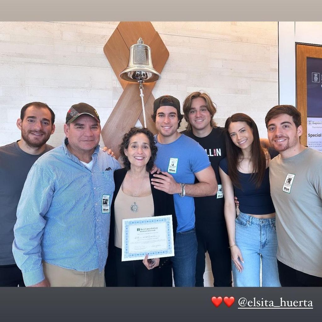 danilo carrera y su familia