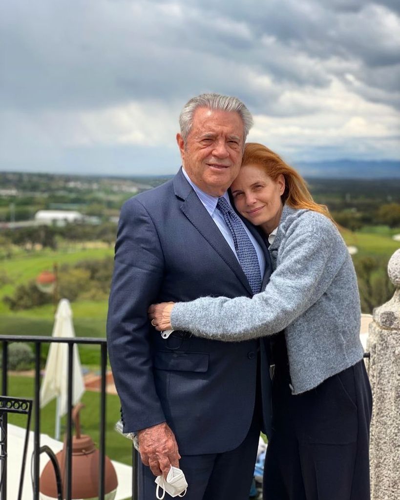 Olivia de Borbón despide a su padre con una conmovedora imagen