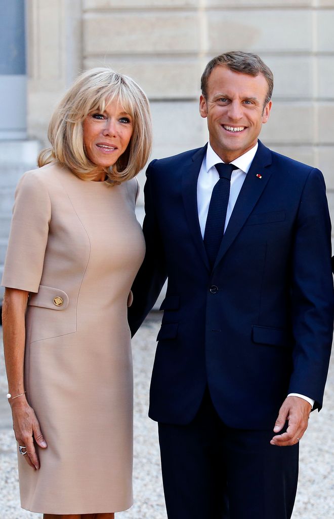 La pareja se casó en 2007, luego de que Emmanuel pidiera la mano de Brigitte a sus hijos 