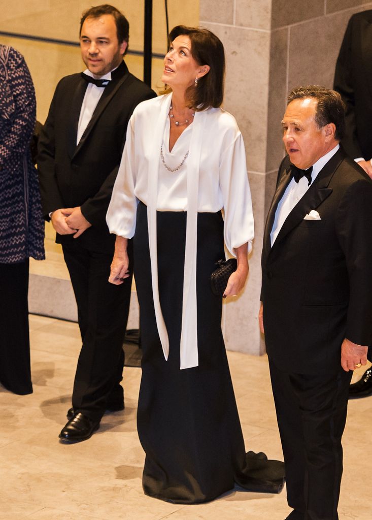 Vestidos de Carolina de Mónaco que inspiran looks de fiesta