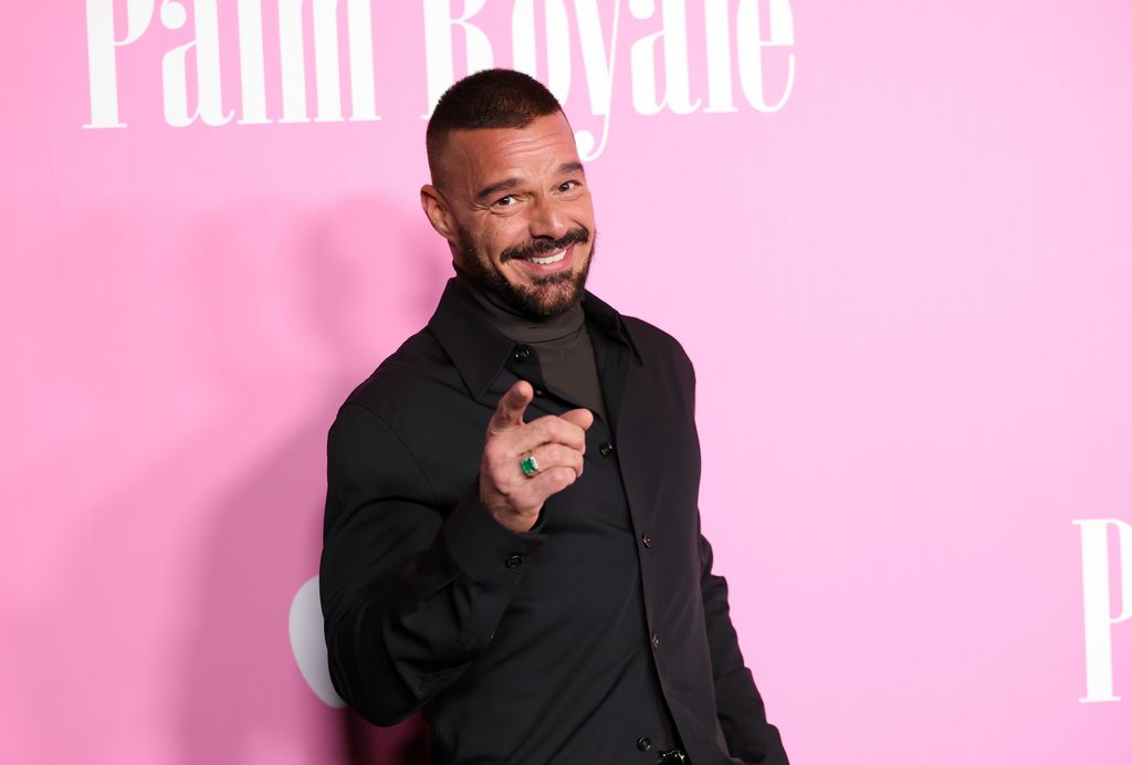  Ricky Martin en el evento de la serie "Palm Royale" en North Hollywood.