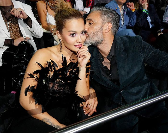 taika waititi y rita ora