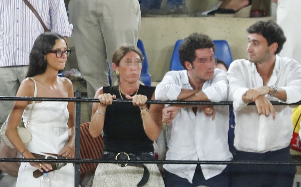 Victoria Federica y su novio Jorge en los toros el 7 de agosto de 2026 en Marbella