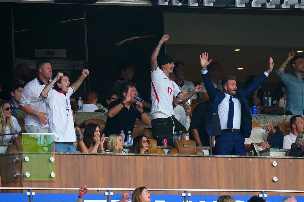 Beckham celebrando un gol de Inglaterra